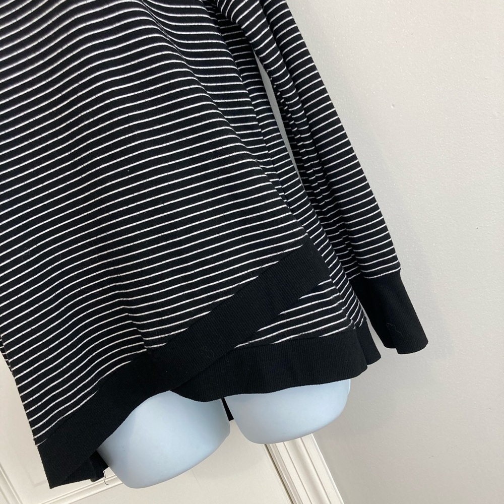 Danskin Black and White Striped Top - Picture 2 of 4